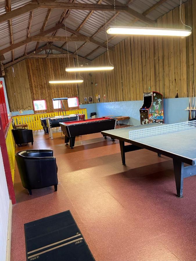 Our Goldfinch 1- Sleeps 2 Persons- Private Hot Tub-Pet Friendly-Tranquil Holiday Away From It All Yet Not Far From St Austell- The Holiday Home Has One Bedroom, Living And Dining Area, Equipped Kitchen-Decking-Outdoor Furniture-Fishing Lakes And More Grampound Bagian luar foto